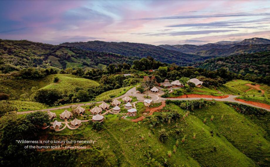Holos Retreat Center: The Entire Ridge Basecamp Baru المظهر الخارجي الصورة